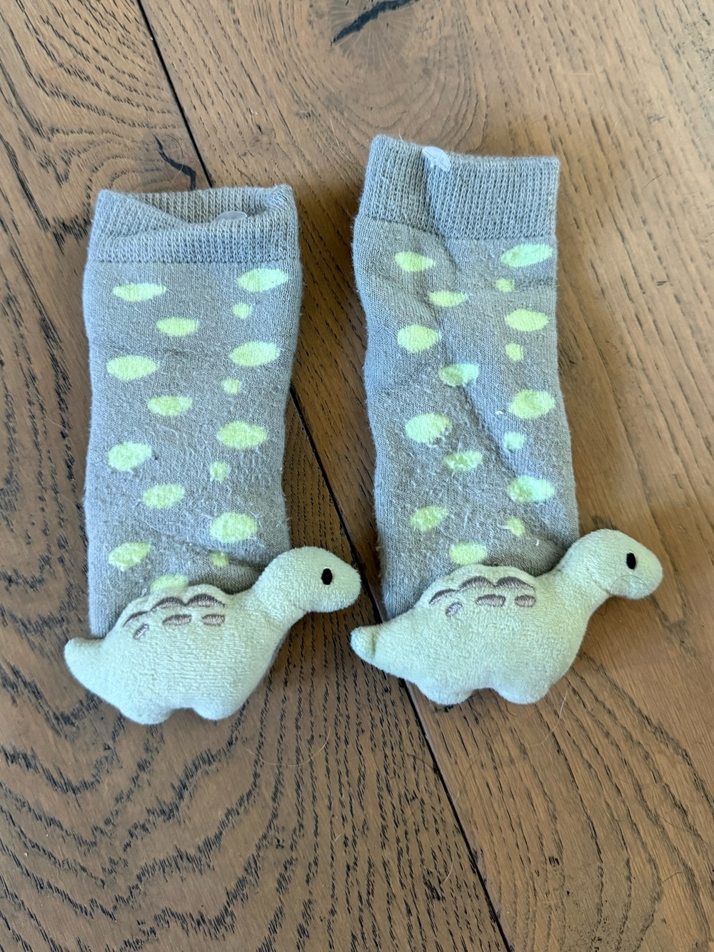 Boogie Toes Dino Dinosaur Rattle Gripper Socks 0-1Y